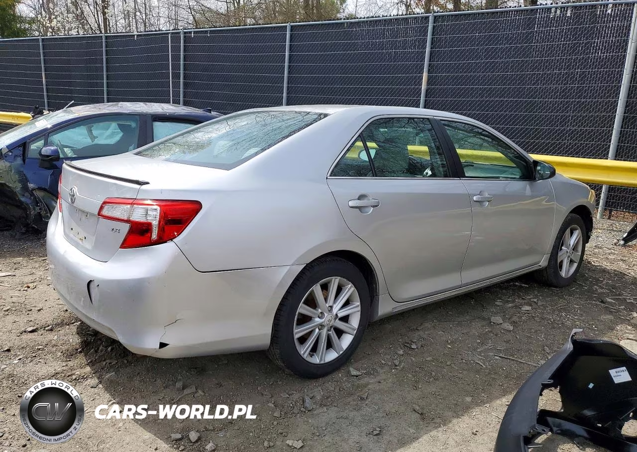 2012 Toyota Camry VIN:4T4BF1FK5CR221145 - 3