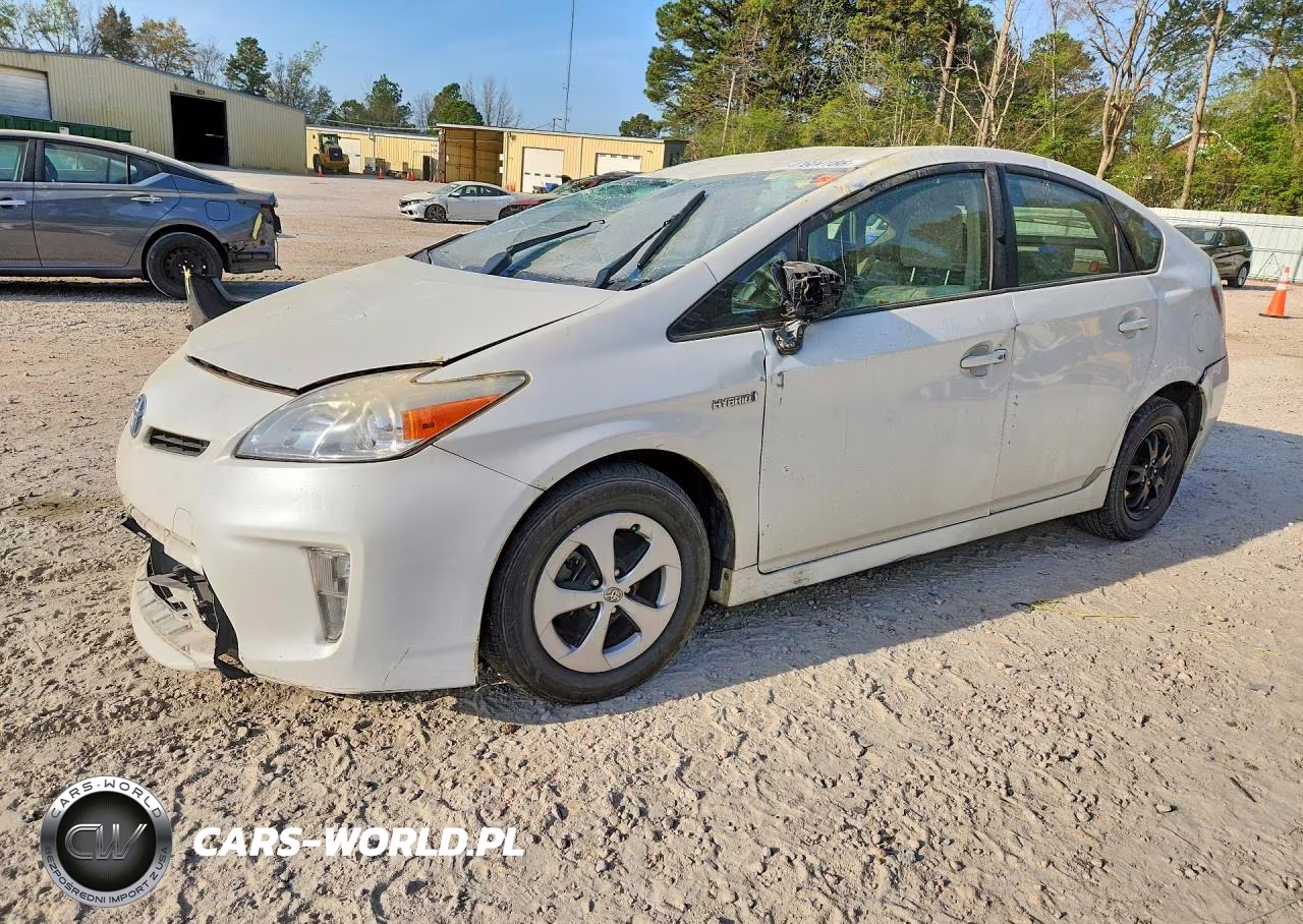 2015 Toyota Prius Two VIN:JTDKN3DU5F0428969 - 1