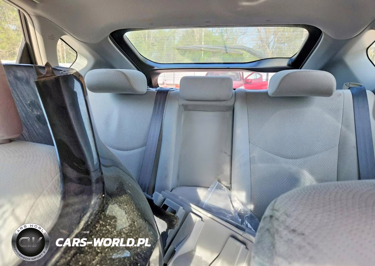2015 Toyota Prius Two VIN:JTDKN3DU5F0428969 - 10