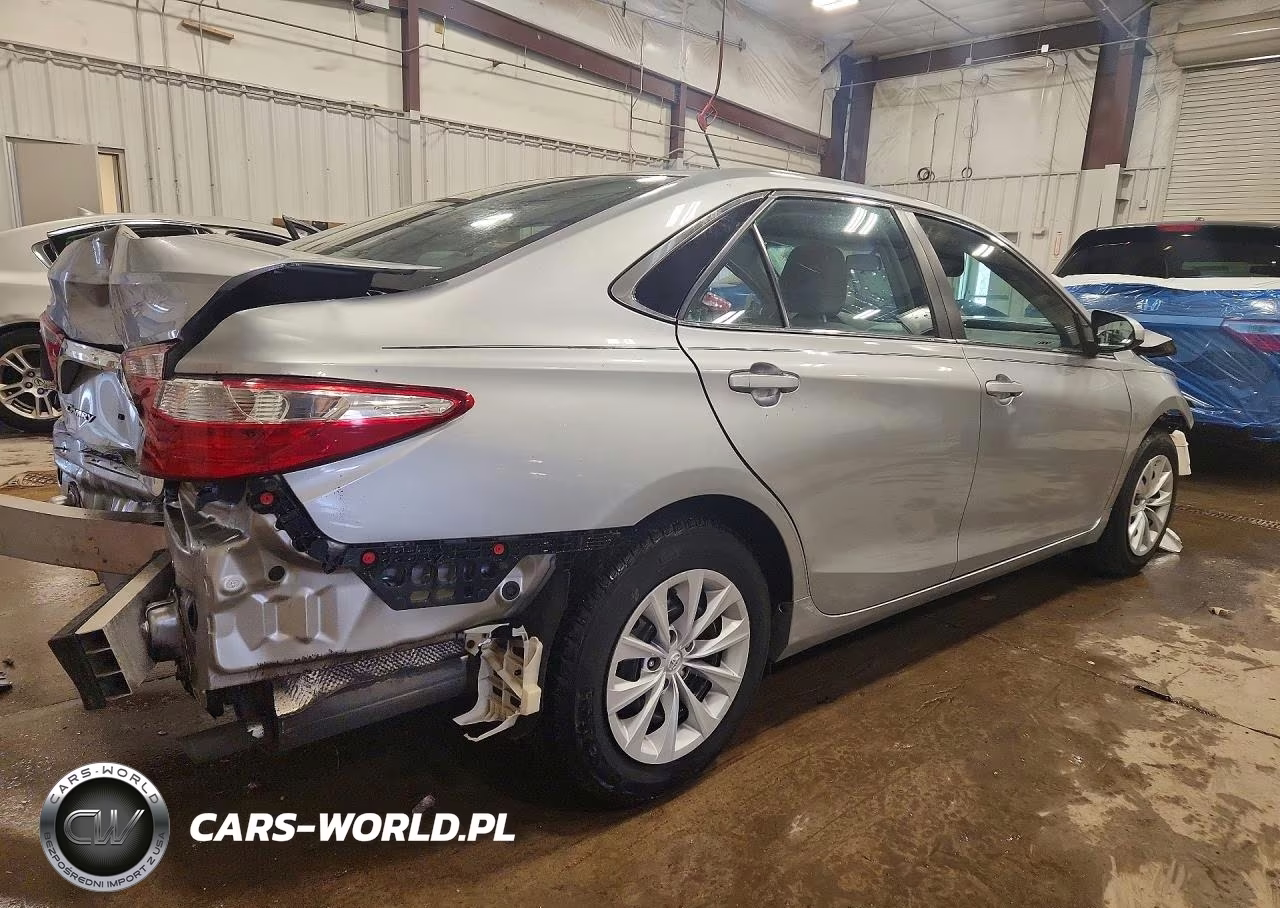 2015 Toyota Camry Le VIN:4T4BF1FK3FR491446 - 3