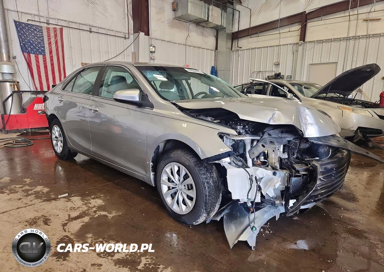 2015 Toyota Camry Le VIN:4T4BF1FK3FR491446 - 4