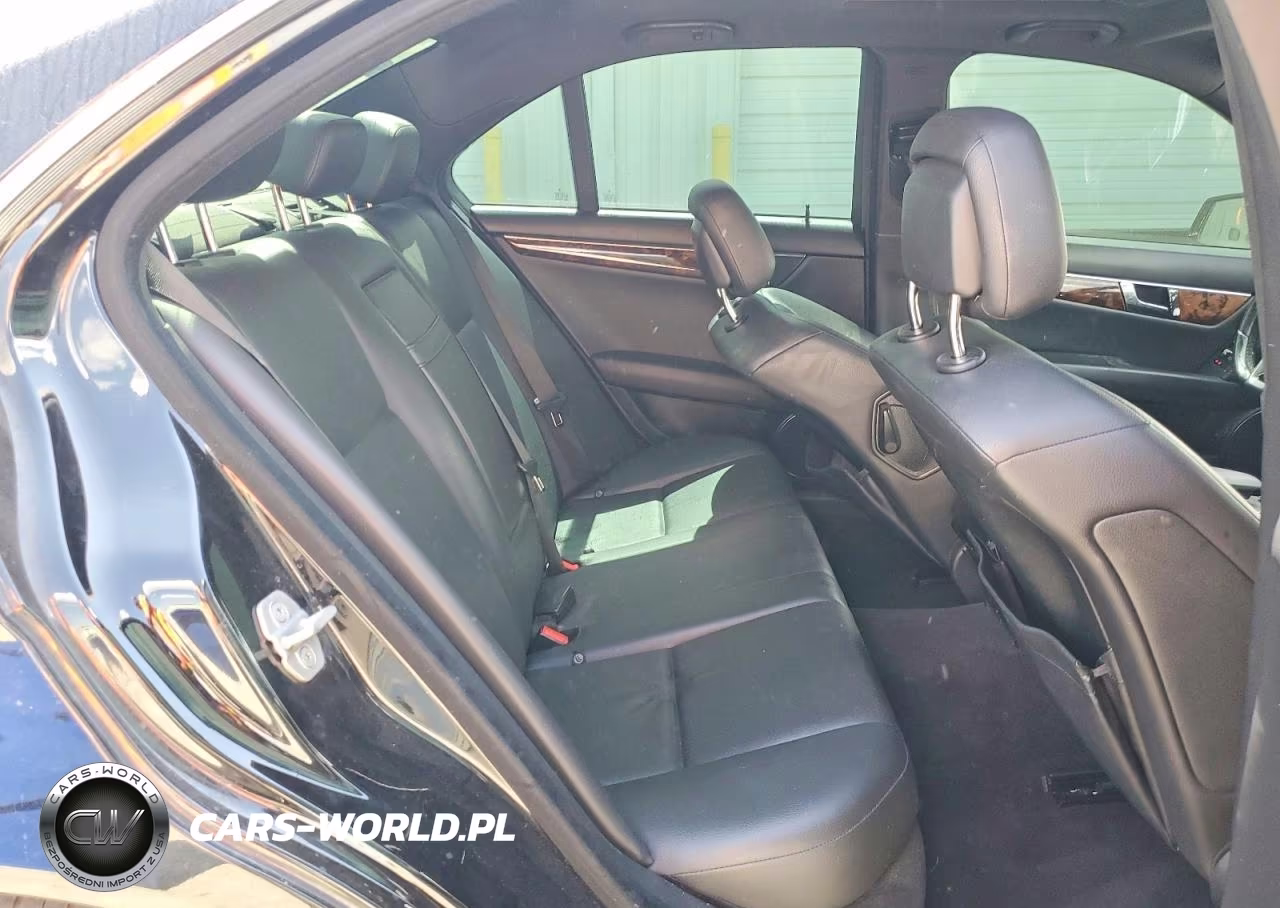 2012 Mercedes-Benz C 300 4Matic VIN:WDDGF8BBXCA690550 - 10