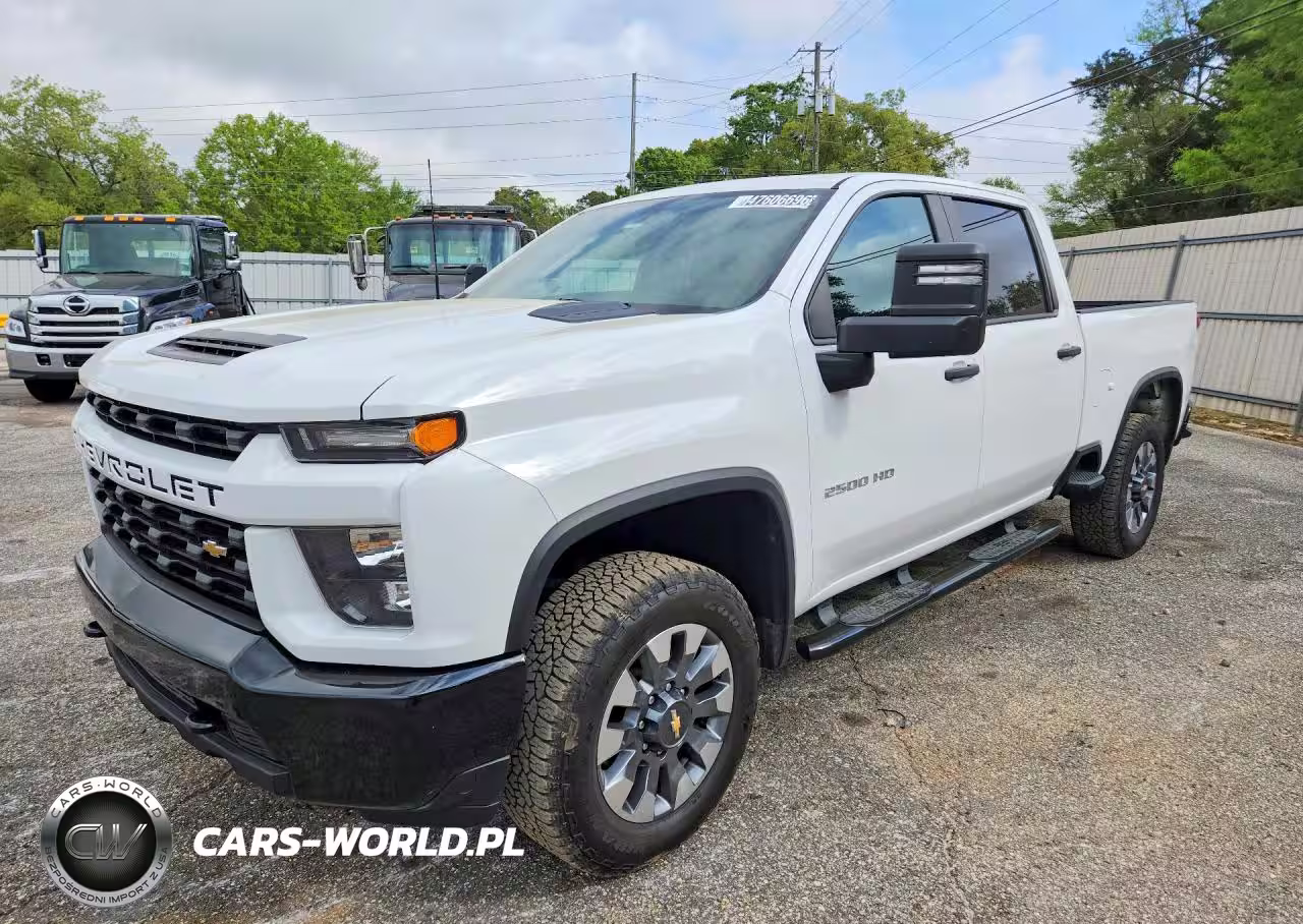 2023 Chevrolet Silverado C2500 Custom