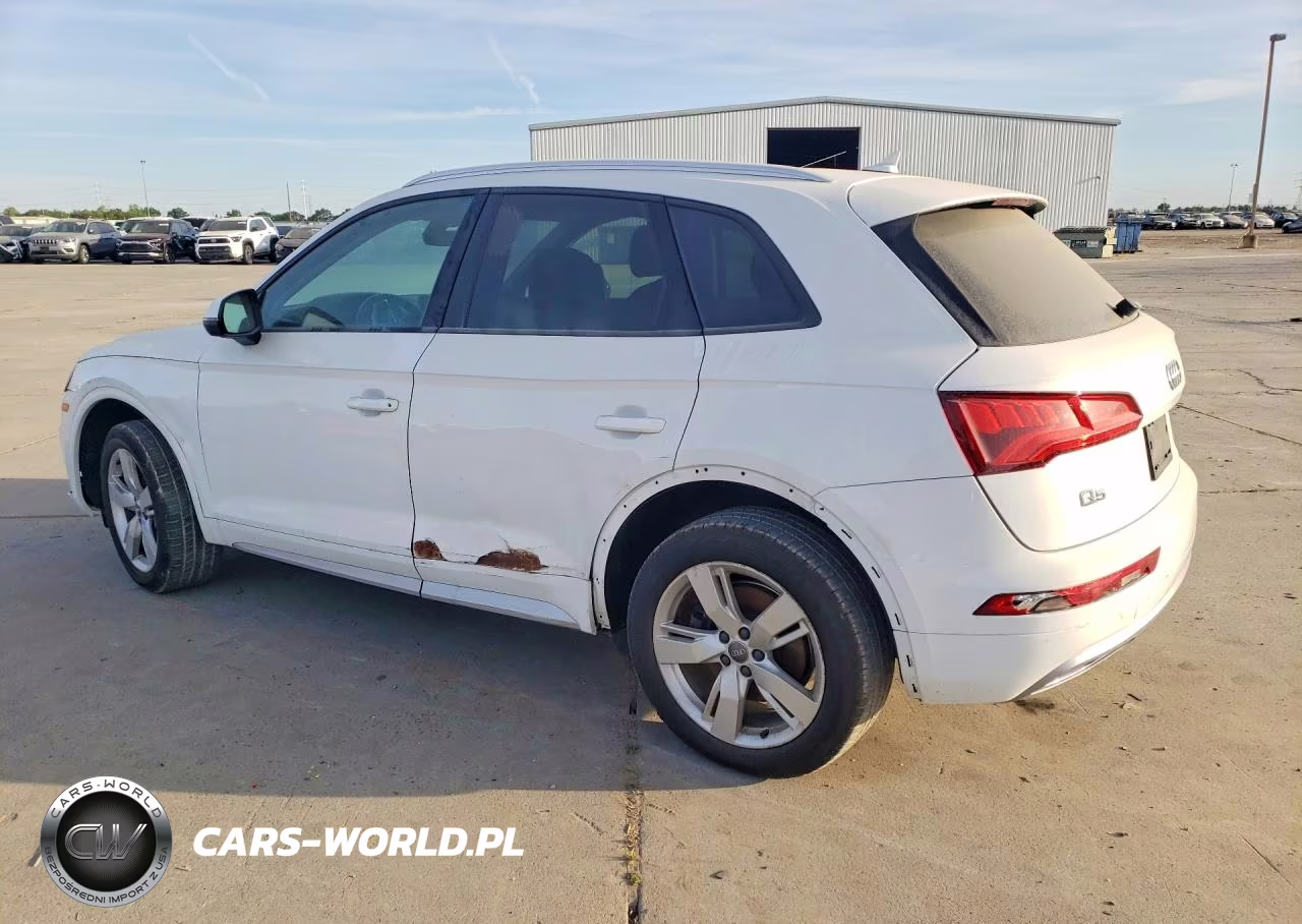 2018 Audi Q5 Premium VIN:WA1ANAFY5J2150520 - 2