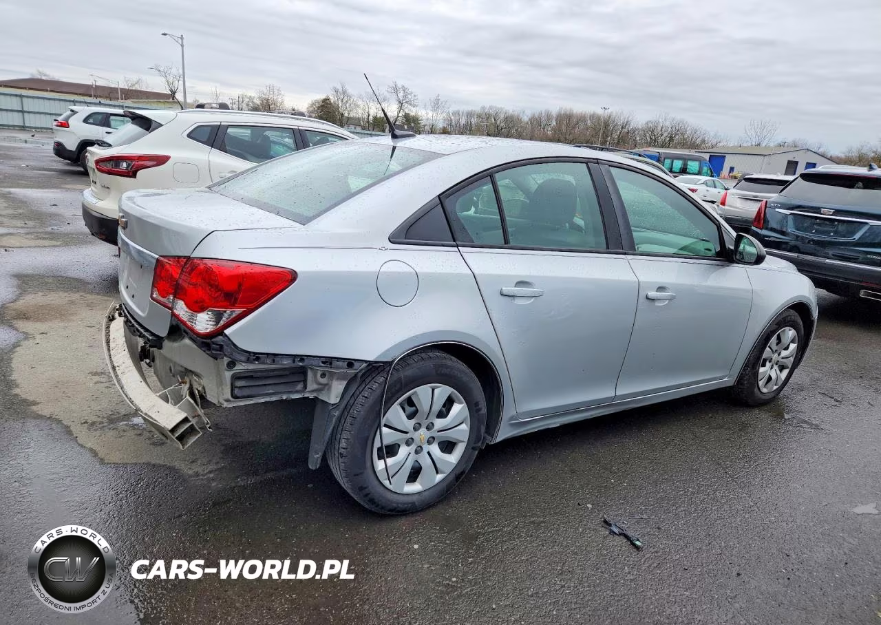 2013 Chevrolet Cruze Ls VIN:1G1PA5SG5D7116934 - 3