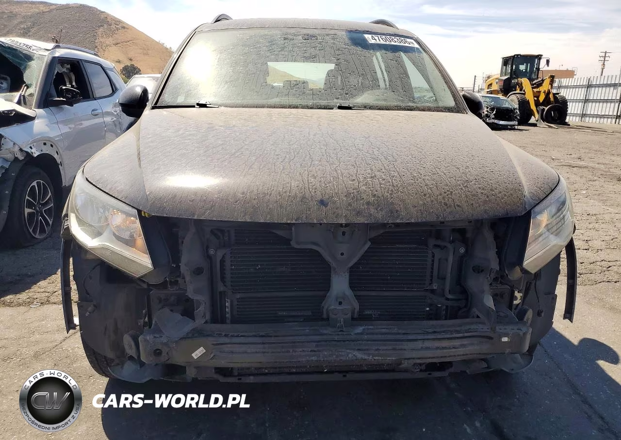 2016 Volkswagen Tiguan VIN:WVGBV7AX8GW606759 - 5