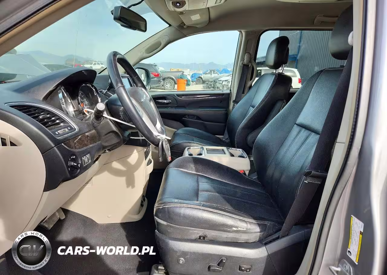 2014 Chrysler Town & Country Touring VIN:2C4RC1BG1ER269524 - 7