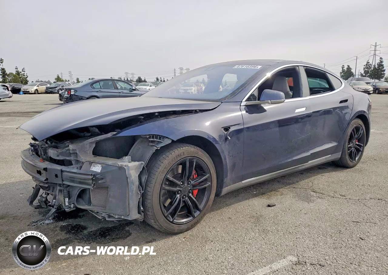 2014 Tesla Model S – zdjęcie 1 z 13