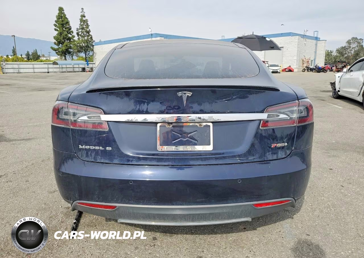2014 Tesla Model S VIN:5YJSA1H11EFP55806 - 6