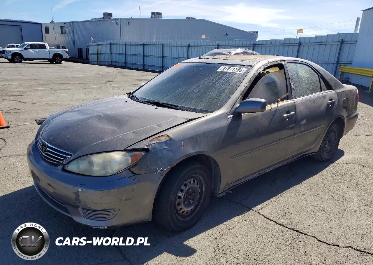 2005 Toyota Camry Le