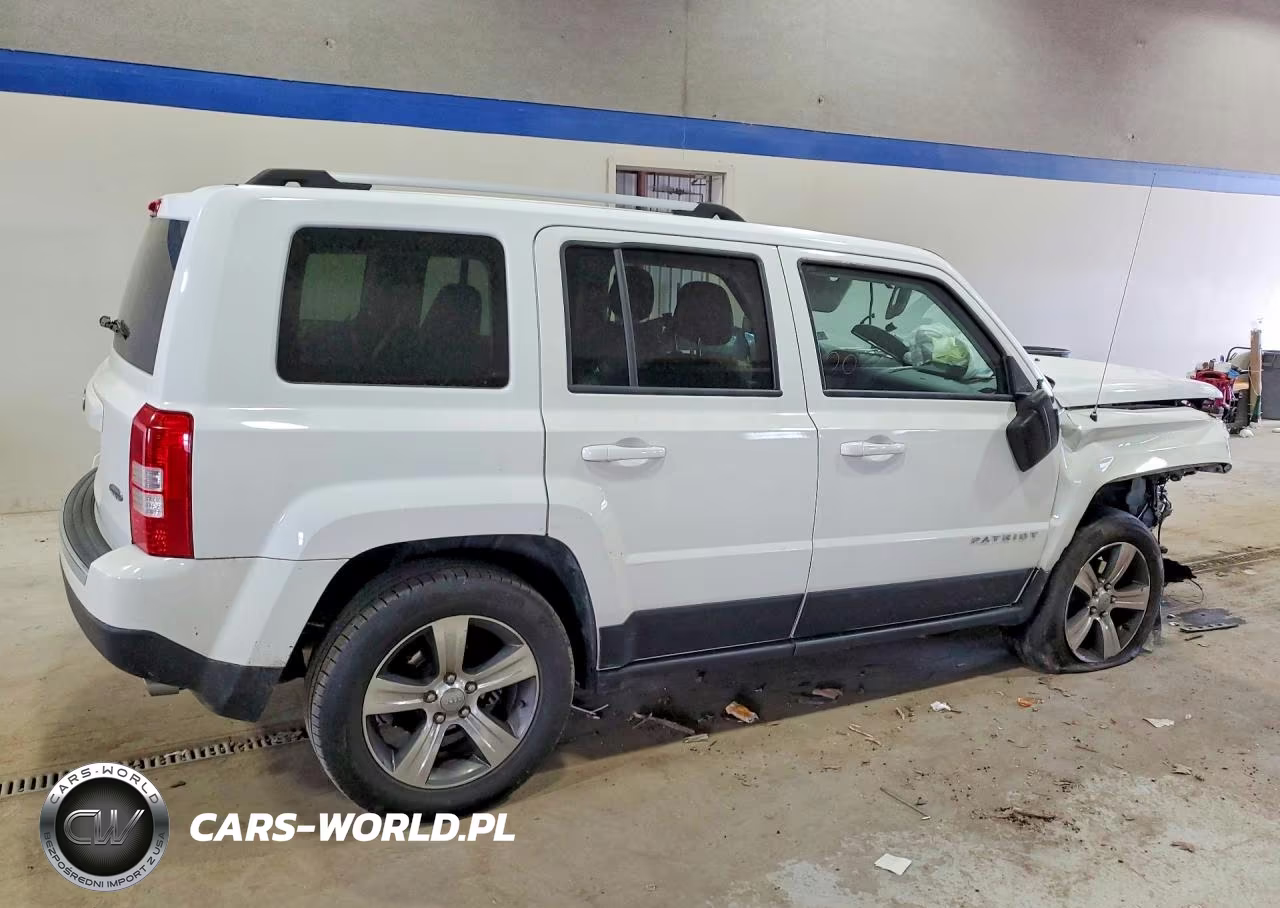 2016 Jeep Patriot Latitude VIN:1C4NJRFB4GD535299 - 3