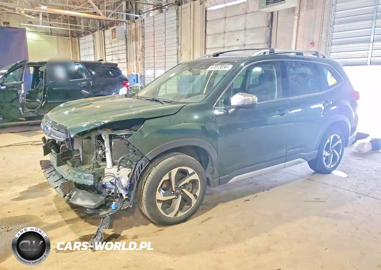 2023 Subaru Forester Touring