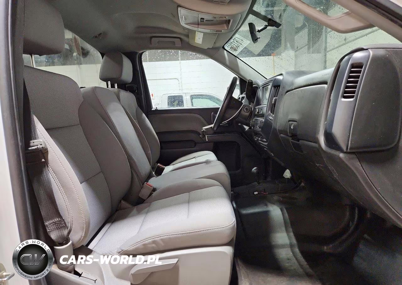 2018 Chevrolet Silverado K1500 VIN:1GCNKNEC8JZ303217 - 10