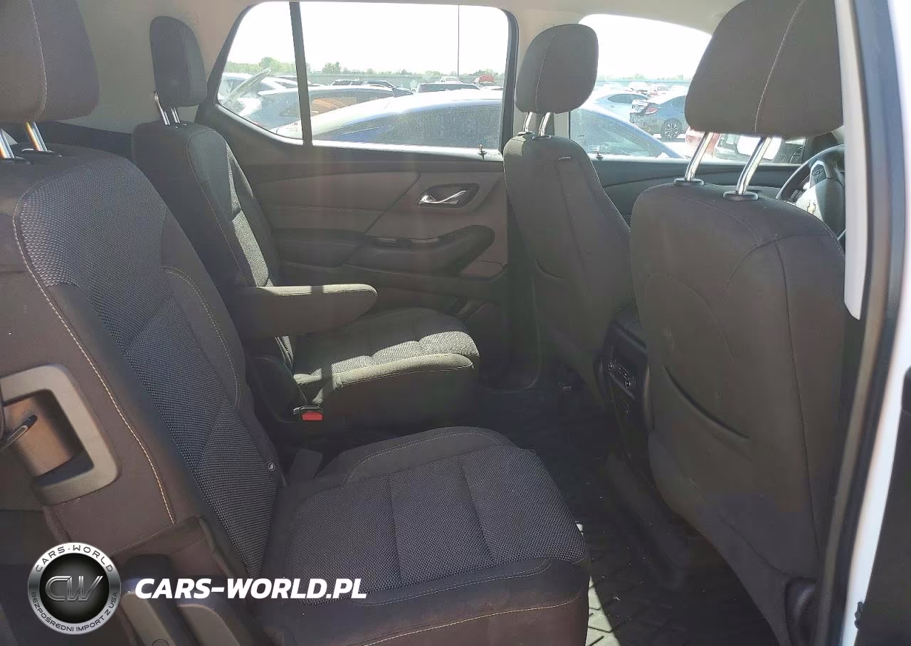 2018 Chevrolet Traverse Lt VIN:1GNERGKW6JJ103500 - 10