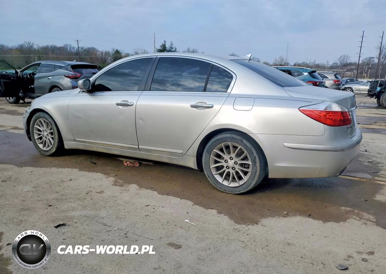 2010 Hyundai Genesis 3.8L V6 VIN:KMHGC4DE4AU093811 - 2