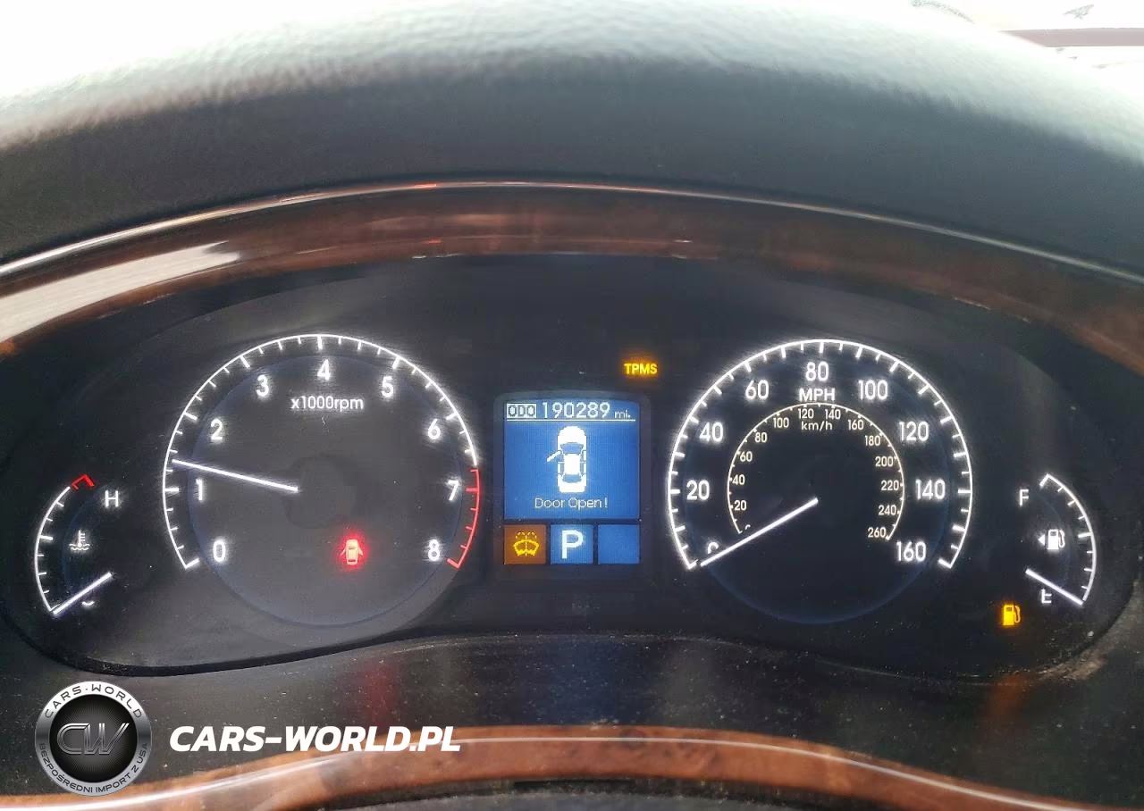 2010 Hyundai Genesis 3.8L V6 VIN:KMHGC4DE4AU093811 - 9