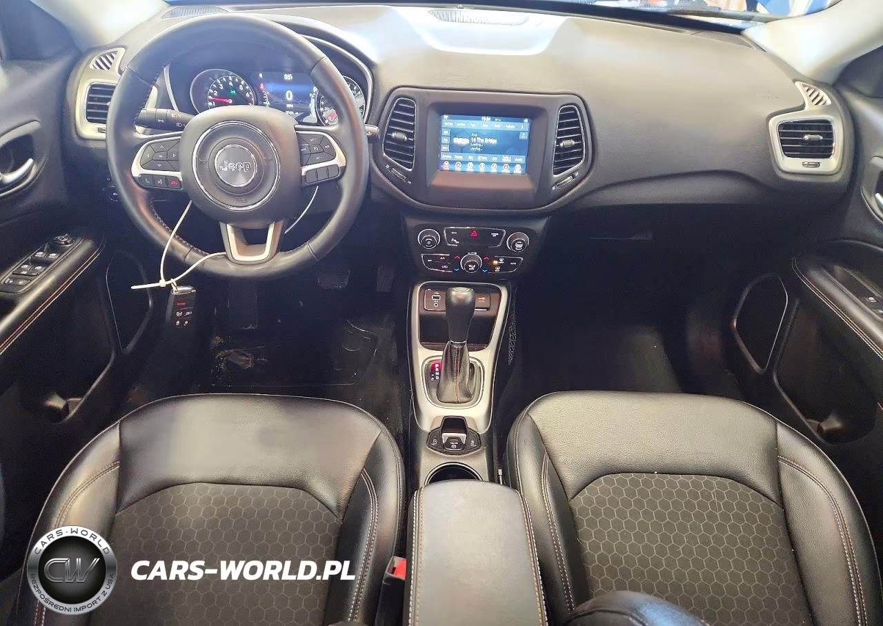 2018 Jeep Compass Latitude VIN:3C4NJCBB0JT193161 - 8