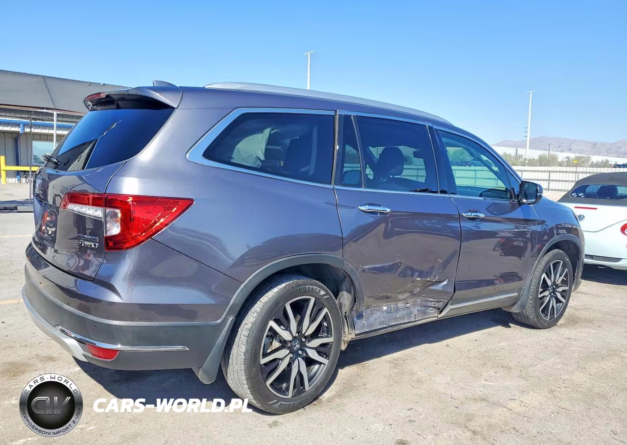 2021 Honda Pilot Touring VIN:5FNYF6H64MB034043 - 3