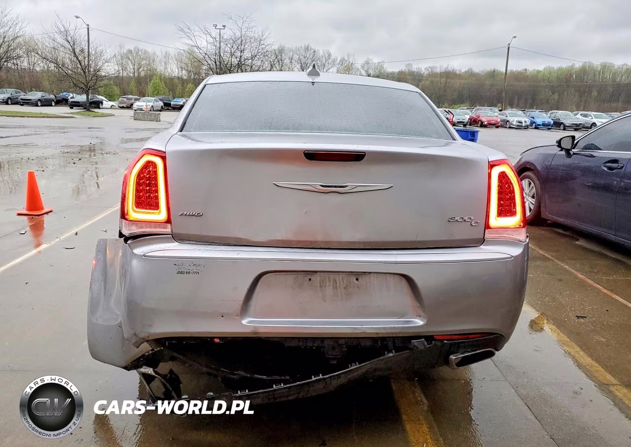 2016 Chrysler 300C VIN:2C3CCAKG4GH170716 - 6