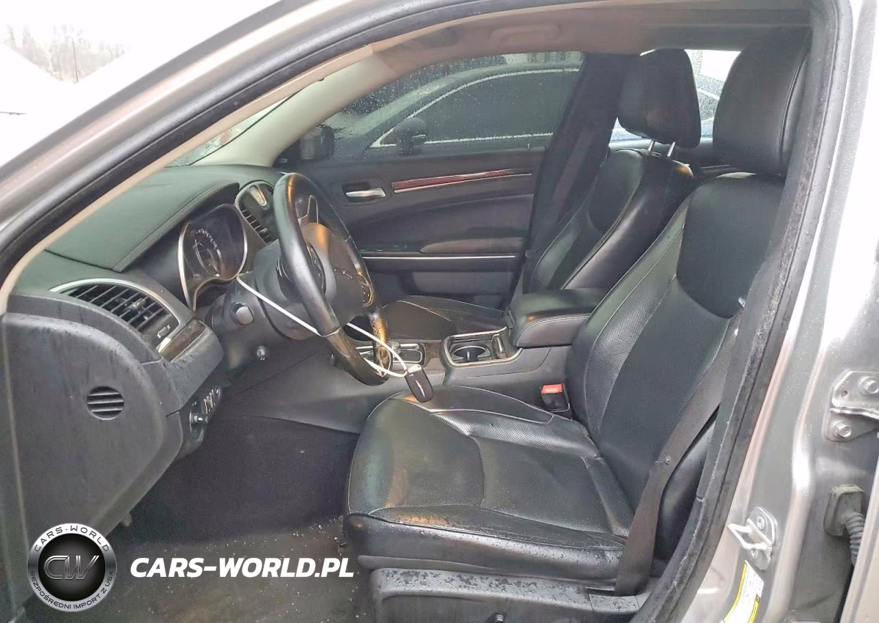 2016 Chrysler 300C VIN:2C3CCAKG4GH170716 - 7