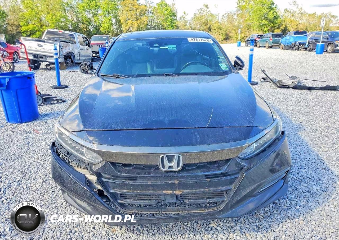 2018 Honda Accord Sport VIN:1HGCV2F39JA013533 - 5
