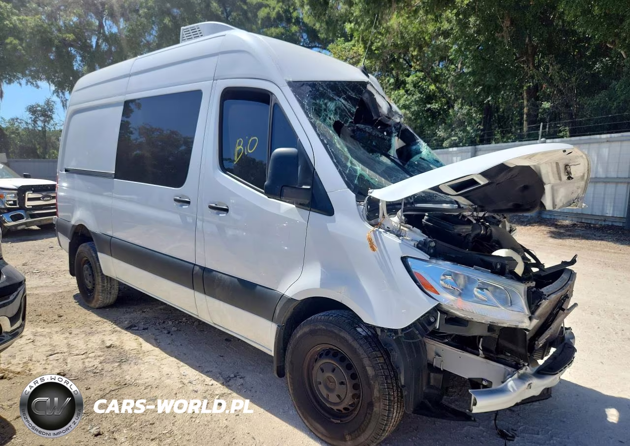 2023 Mercedes-Benz Sprinter 2500 VIN:W1W40BHYXPT160598 - 4