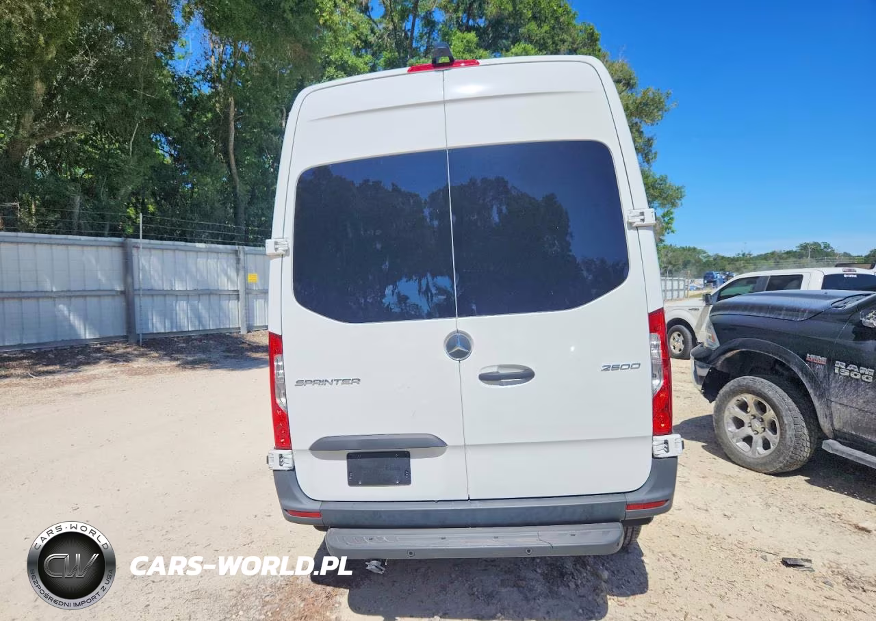 2023 Mercedes-Benz Sprinter 2500 VIN:W1W40BHYXPT160598 - 6