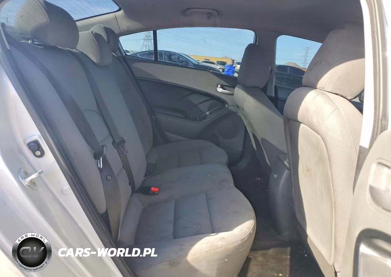 2017 Kia Forte 5 Ex Automatic VIN:3KPFK4A71HE038301 - 10