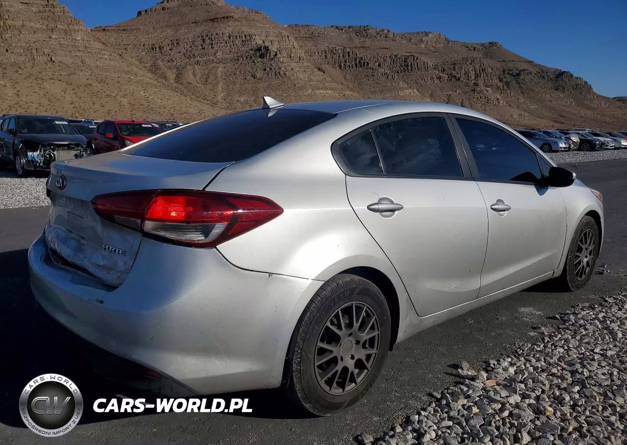 2017 Kia Forte 5 Ex Automatic VIN:3KPFK4A71HE038301 - 3