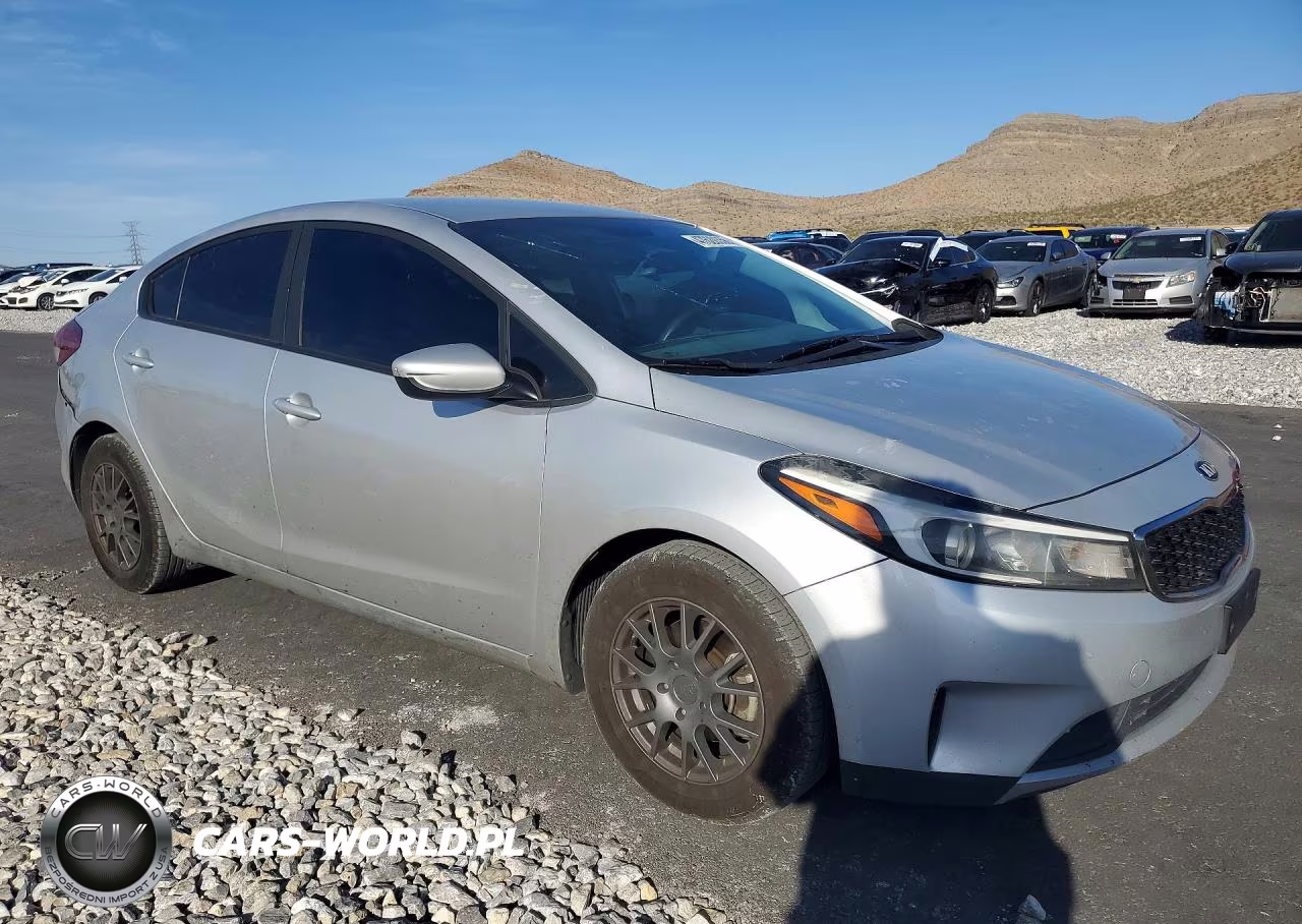 2017 Kia Forte 5 Ex Automatic VIN:3KPFK4A71HE038301 - 4