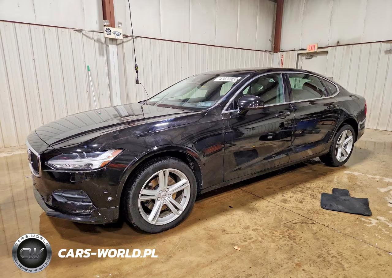 2018 Volvo S90 T5 Momentum