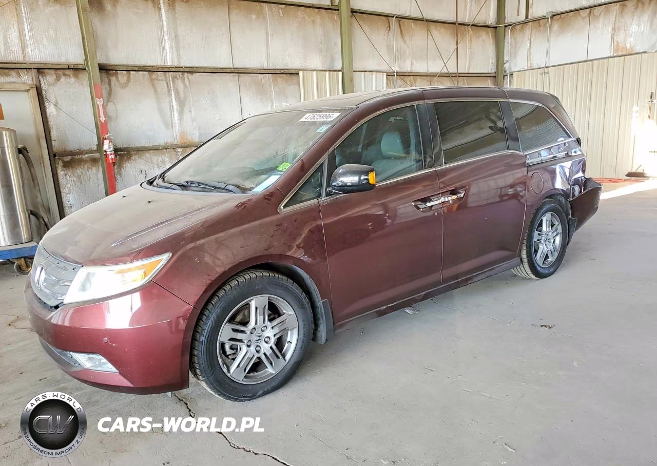 2013 Honda Odyssey Touring – zdjęcie 1 z 13