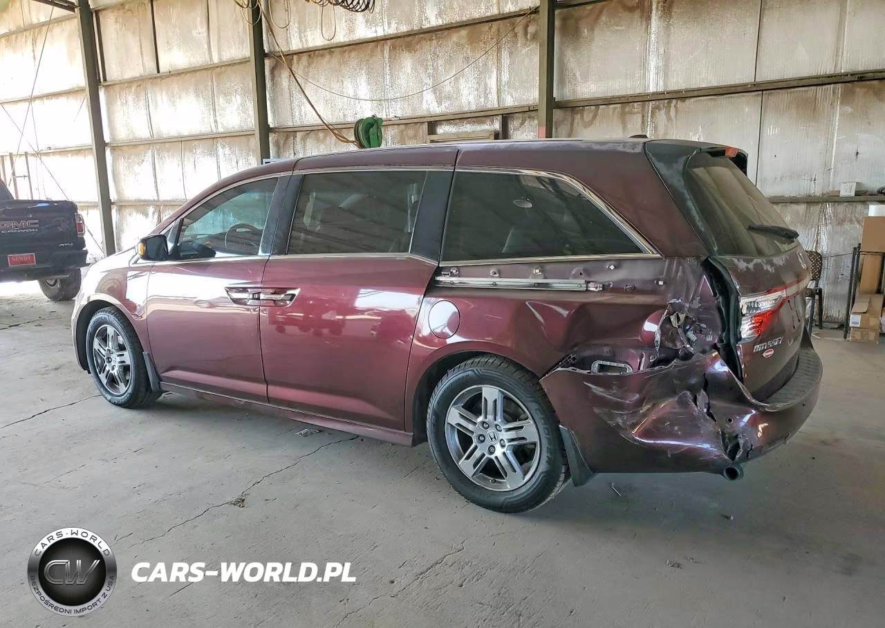 2013 Honda Odyssey Touring VIN:5FNRL5H99DB011598 - 2