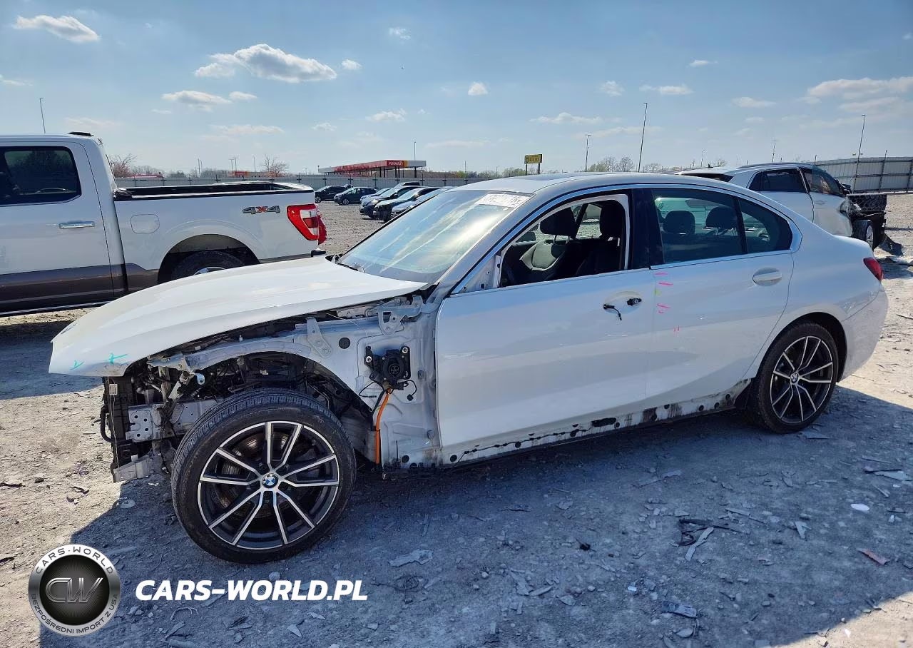 2021 BMW 330Xe