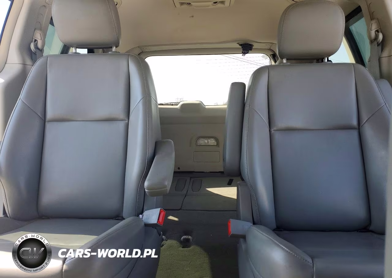 2010 Volkswagen Routan Se VIN:2V4RW3D1XAR246044 - 10