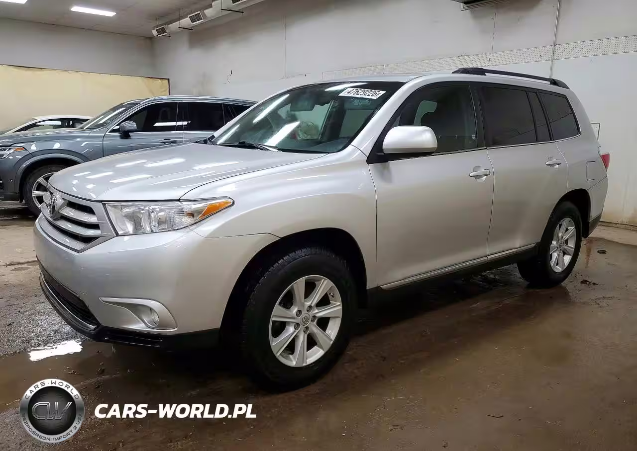 2013 Toyota Highlander Se