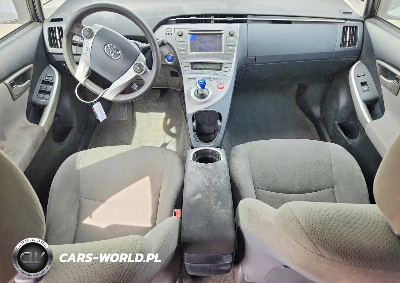 2014 Toyota Prius Two VIN:JTDKN3DU3E0358211 - 8