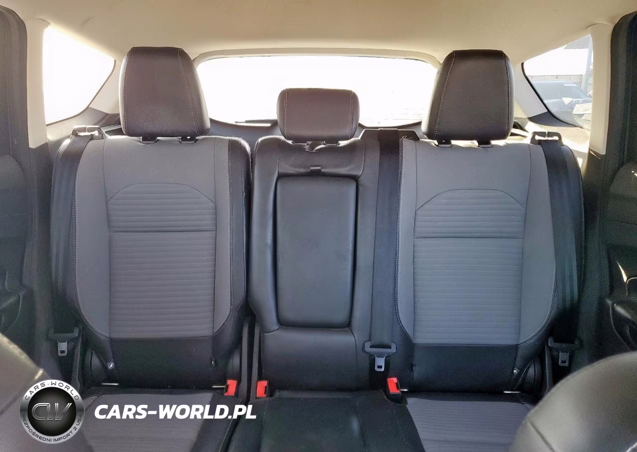 2017 Ford Escape Se VIN:1FMCU0GD7HUC24649 - 10