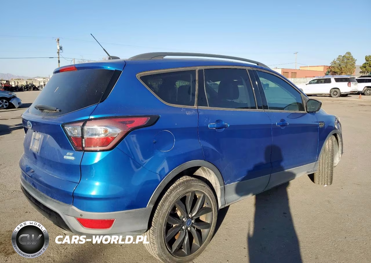 2017 Ford Escape Se VIN:1FMCU0GD7HUC24649 - 3