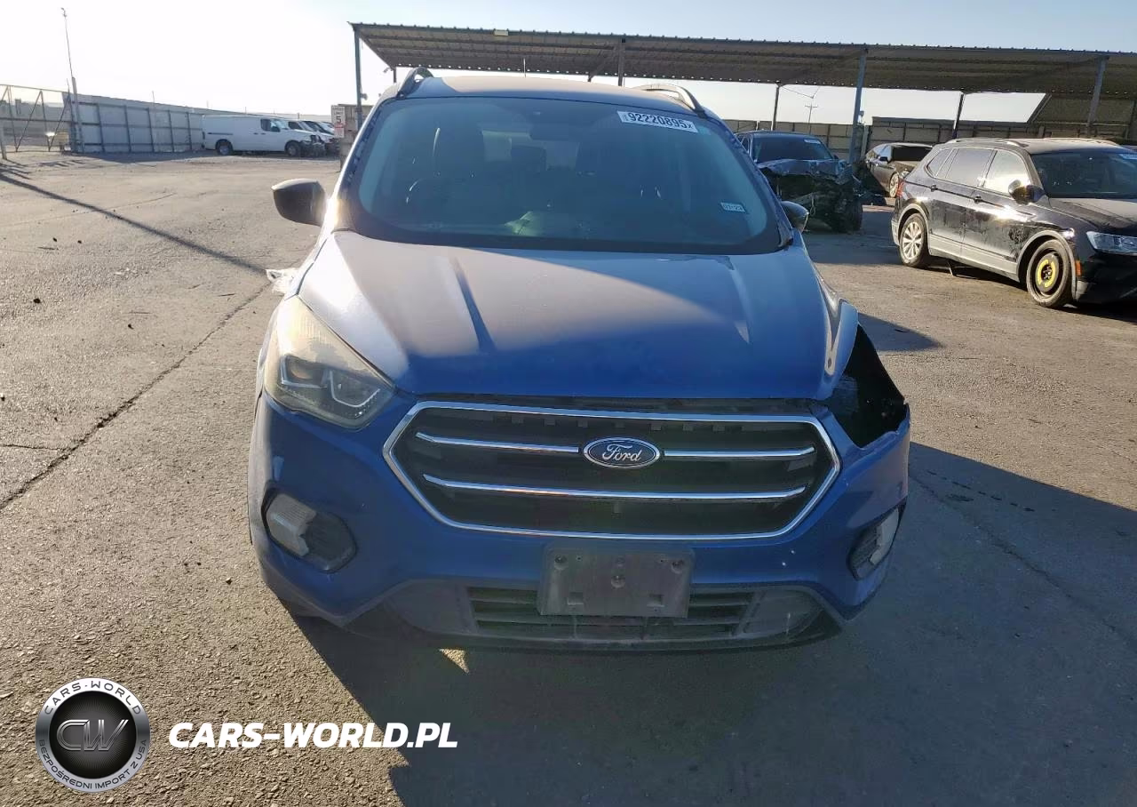 2017 Ford Escape Se VIN:1FMCU0GD7HUC24649 - 5