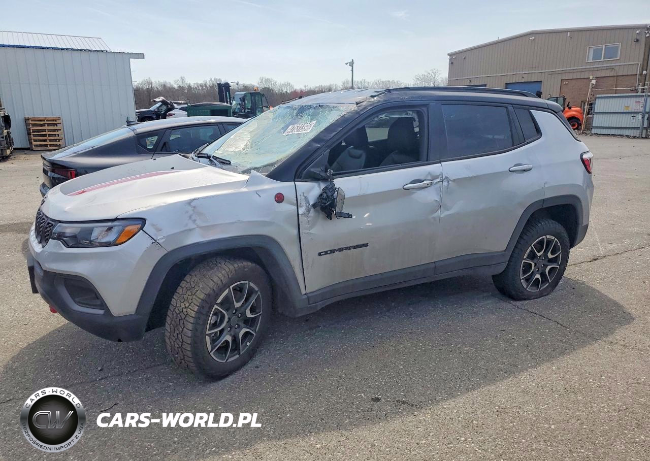 2025 Jeep Compass Trailhawk