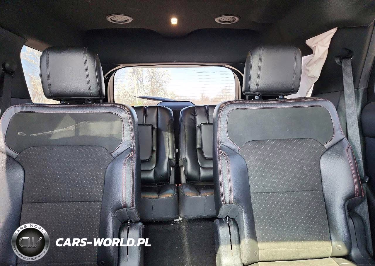 2018 Ford Explorer Xlt VIN:1FM5K8D80JGC47599 - 10