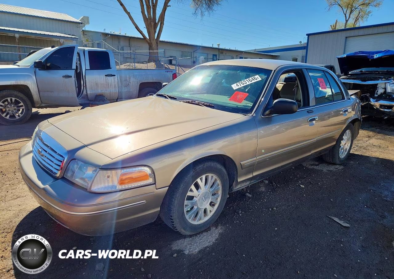 2004 Ford Crown Victoria Lx