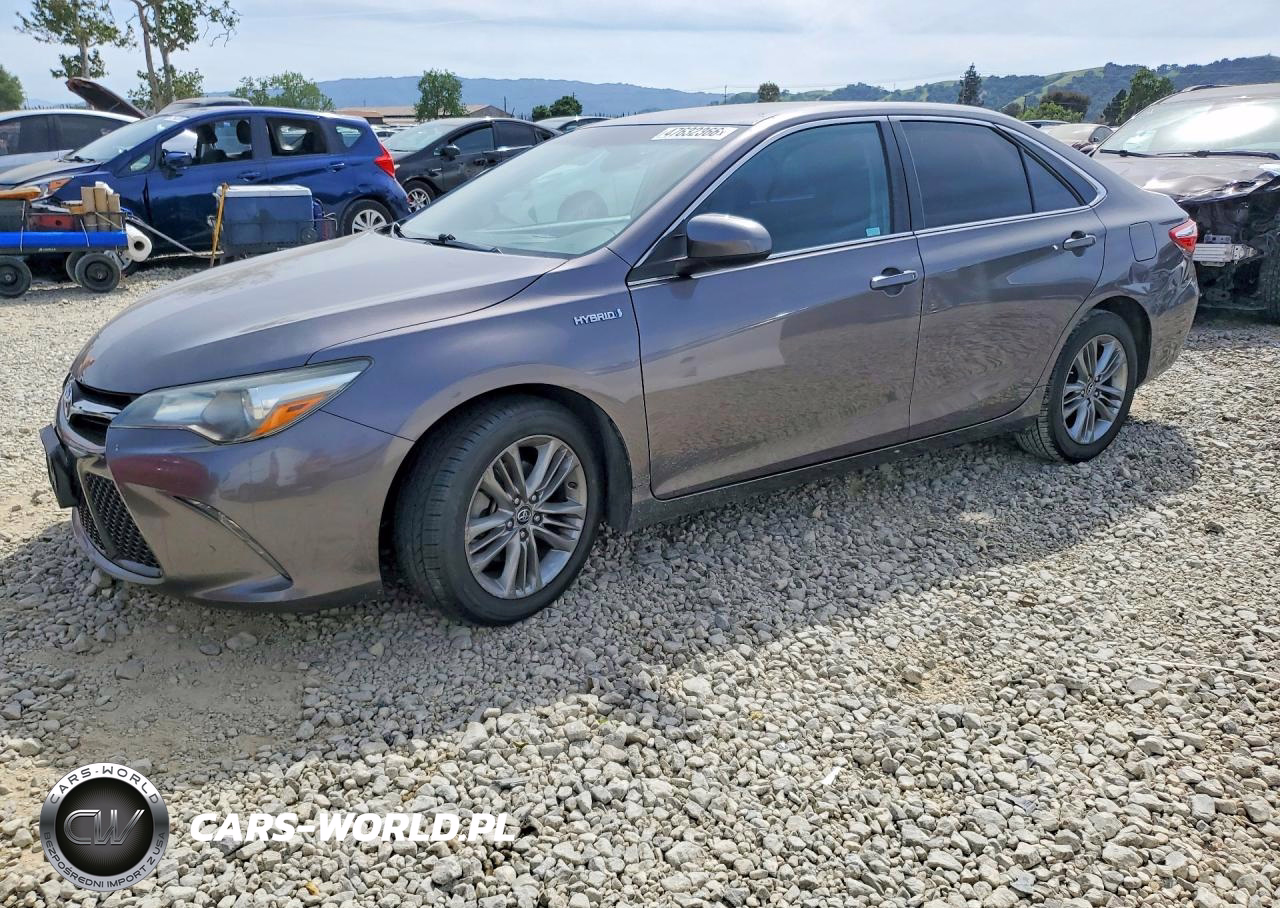 2016 Toyota Camry Hybrid Se