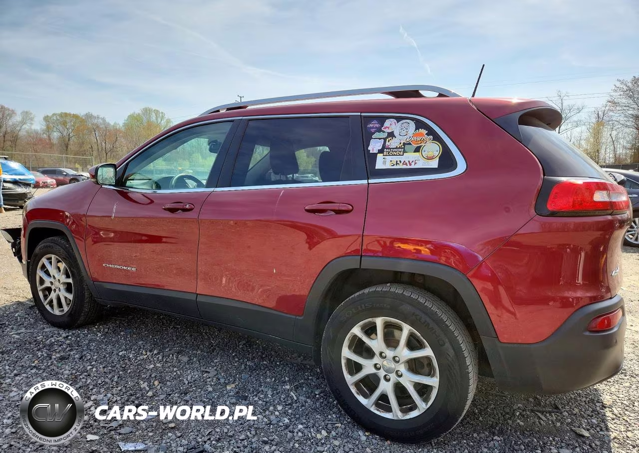 2017 Jeep Cherokee Latitude VIN:1C4PJMCB1HW665725 - 2