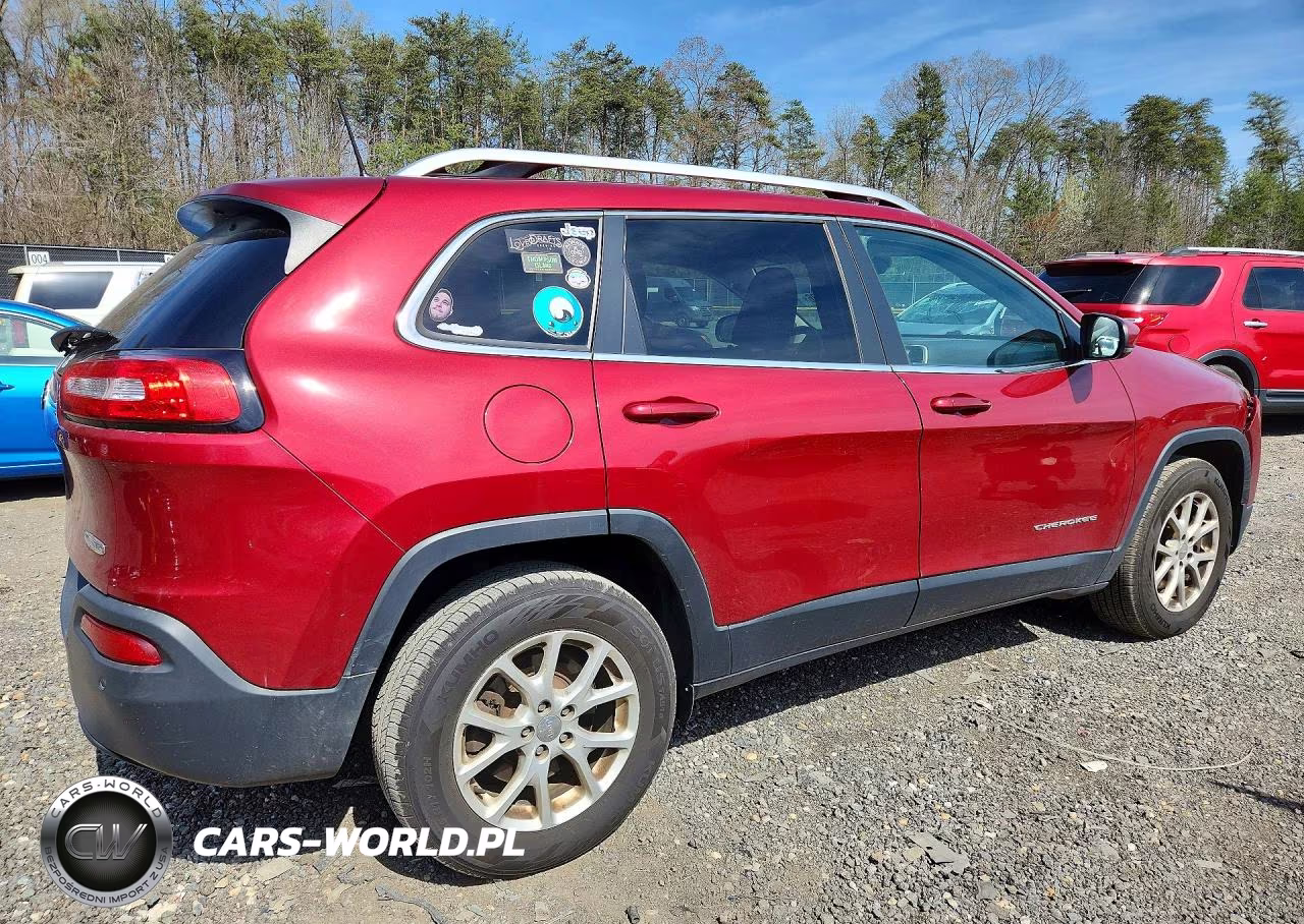 2017 Jeep Cherokee Latitude VIN:1C4PJMCB1HW665725 - 3