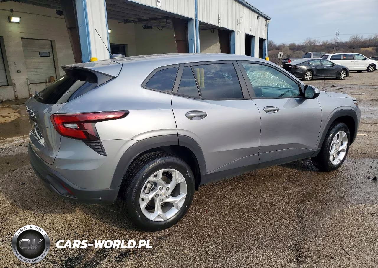 2026 Chevrolet Trax Ls VIN:KL77LFEP2TC025514 - 3