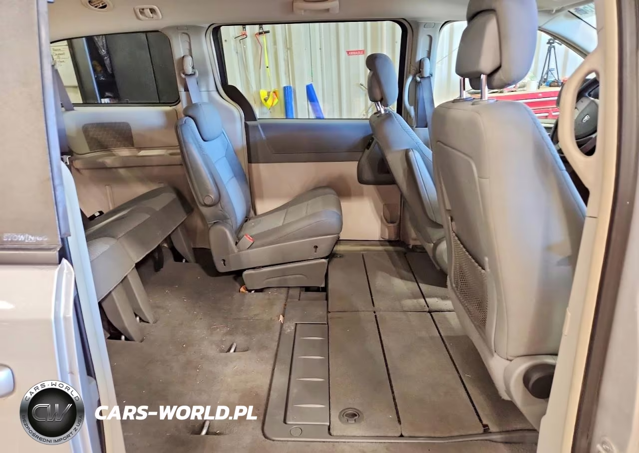 2010 Dodge Grand Caravn VIN:2D4RN5D16AR369464 - 11