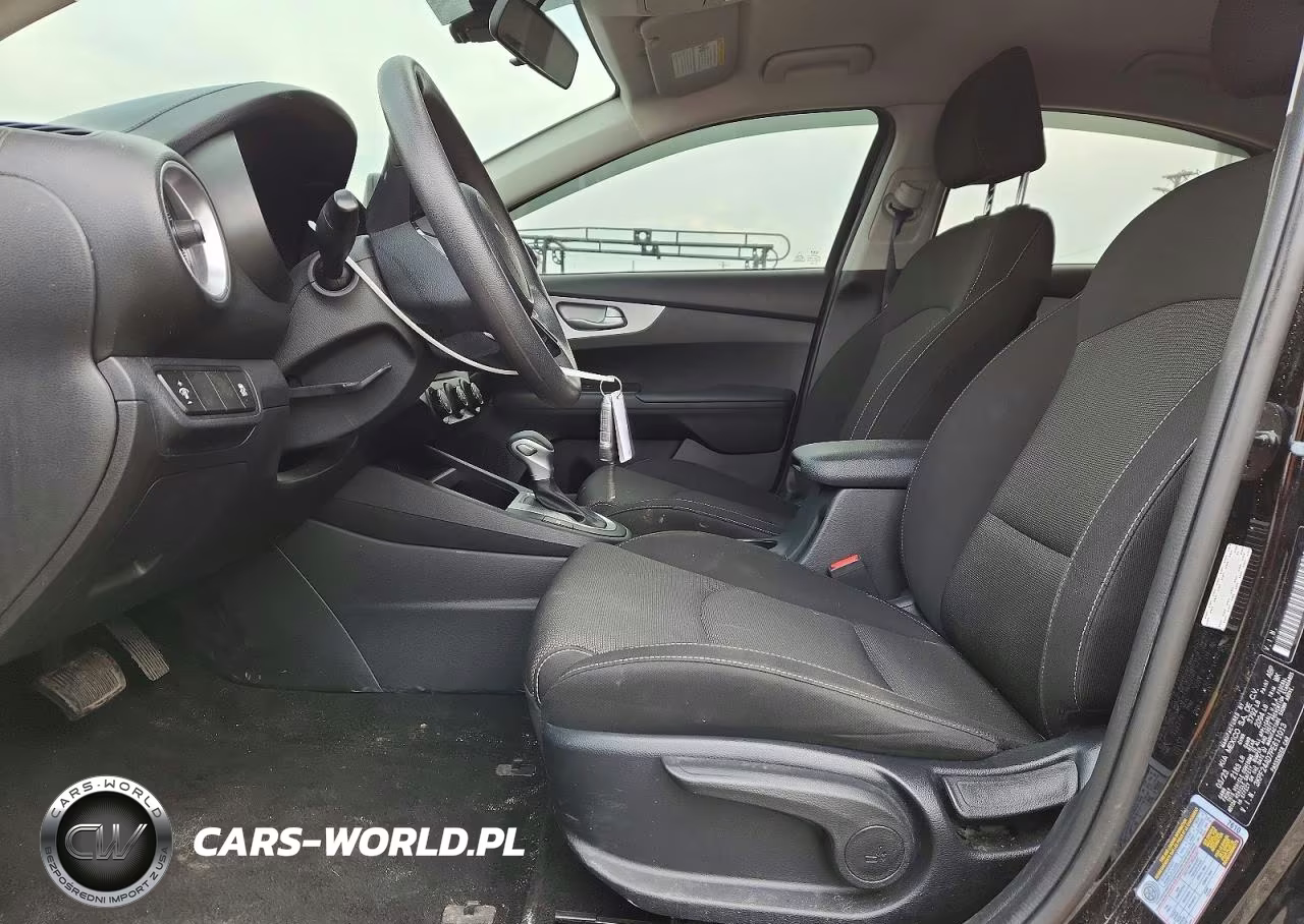 2023 Kia Forte Lxs VIN:3KPF24AD7PE611013 - 7