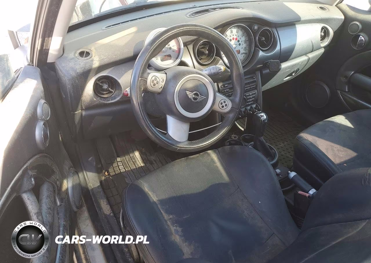 2006 Mini Cooper VIN:WMWRC33576TJ78774 - 8